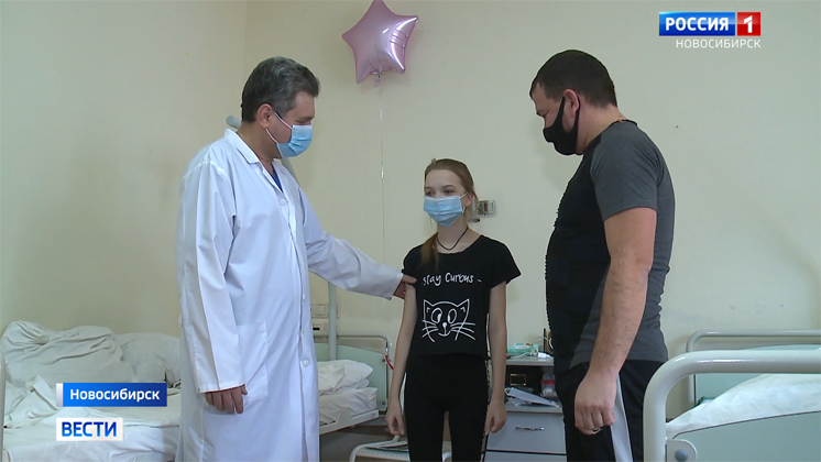 Новосибирские врачи помогли ребенку с тяжелой формой сколиоза