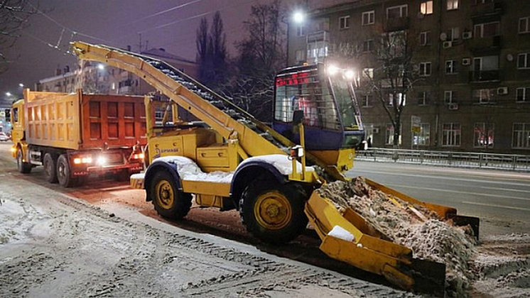 С каких улиц Новосибирска уберут снег в ночь с 22 на 23 декабря