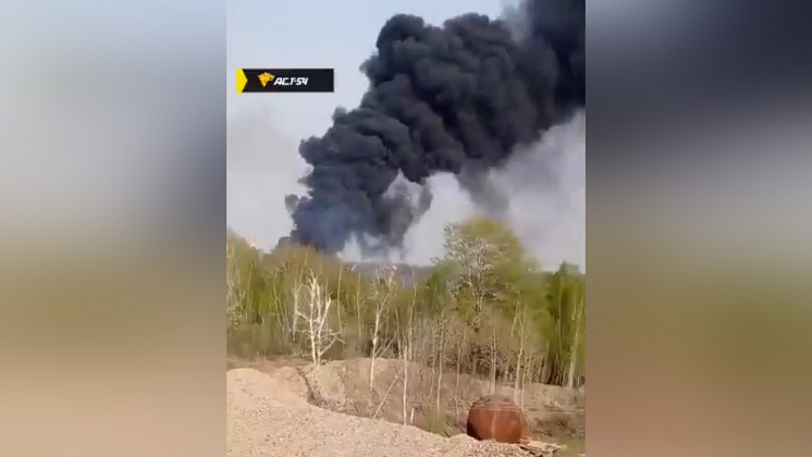 Столб чёрного дыма в небе под Новосибирском встревожил жителей