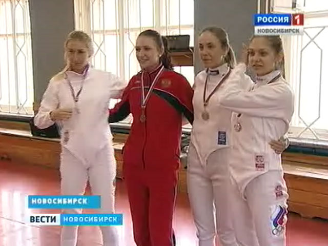 Новосибирские фехтовальщики с триумфом вернулись домой после серии турниров