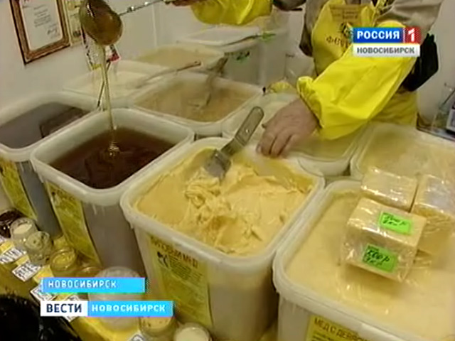 Российский фестиваль мёда продолжает удивлять новосибирцев изобилием