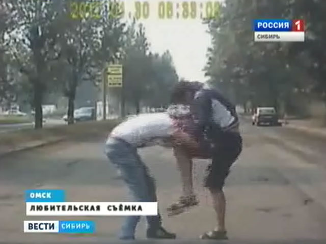 Омская полиция проводит проверку по факту очередной драки на проезжей части