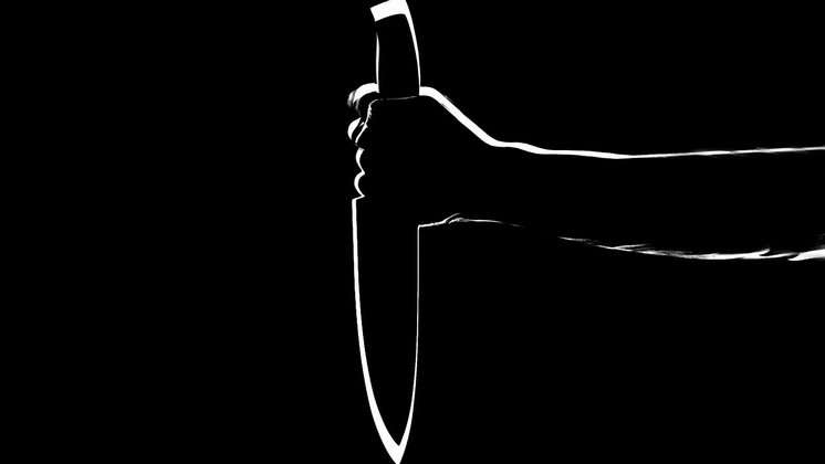 В Новосибирске мужчина напал с ножом на пассажира в автобусе