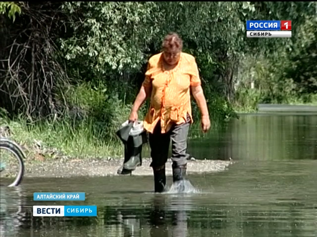 Вторая волна паводка в Барнауле: больше полусотни приусадебных участков затоплены