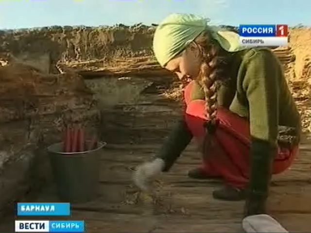 Сотни уникальных артефактов обнаружили в центре Барнаула