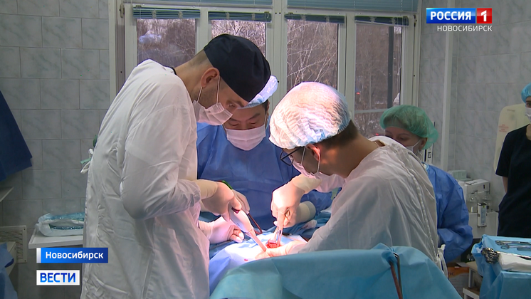 Пациента с огромной опухолью спасли в Новосибирском онкологическом диспансере