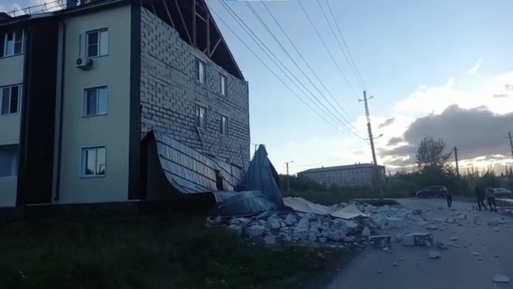 Прокуратура начала проверку после обрушения стены дома в Новосибирской области