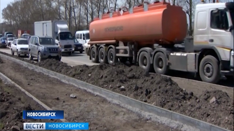 Около 19 километров магистралей отремонтируют этим летом в Новосибирске
