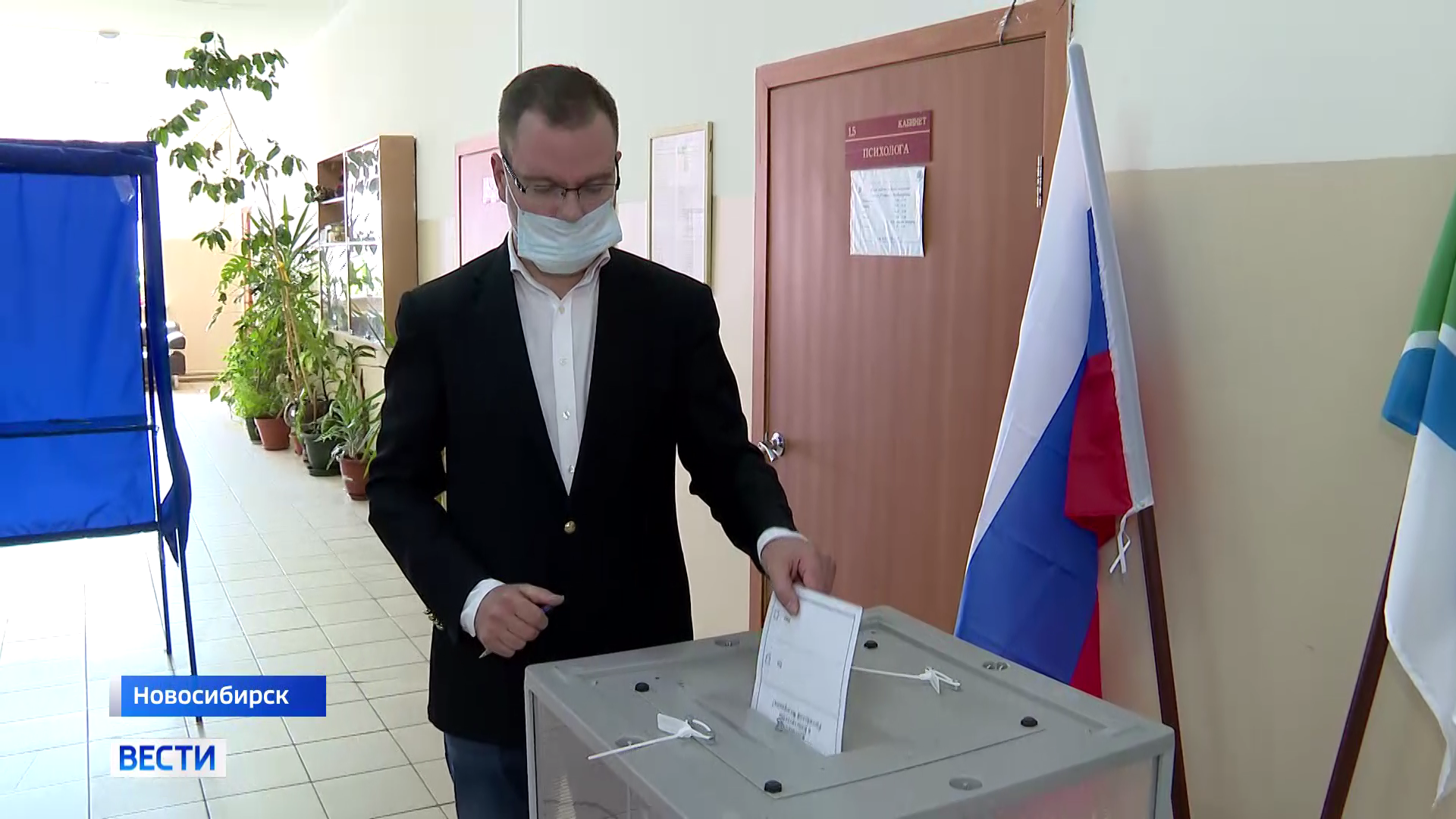 Знаменитый скрипач Михаил Симонян сделал свой выбор в голосовании по Конституции