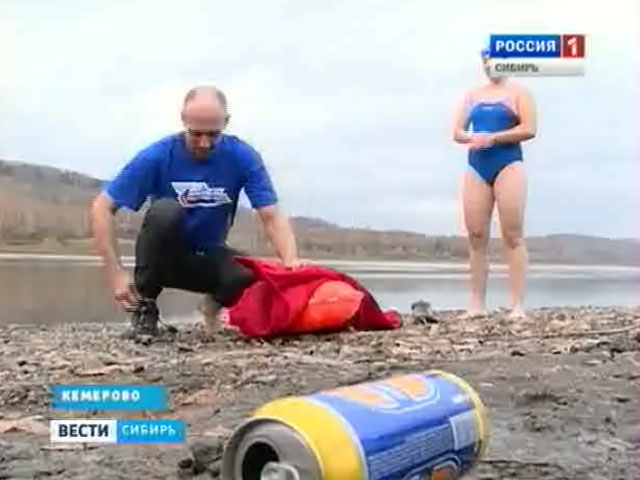 Аквайс-спортсмены переплыли холодную Томь