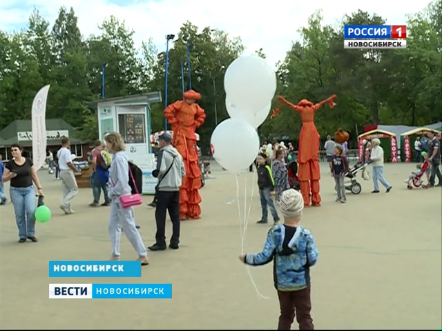 Фестиваль уличных артистов «Шляпа» прошел в Новосибирске