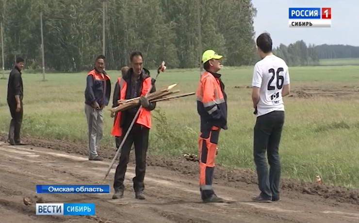 В Омской области дорожники испортили магистраль, по которой ехали к ремонтируемому участку