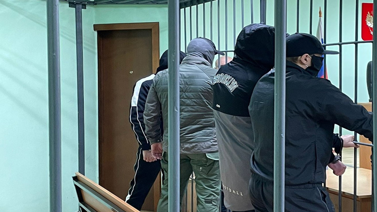 В Новосибирске приговорили банду за налет с топорами в развлекательный центр