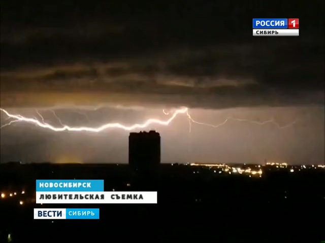 Город в центре стихии: последствия ночной грозы выясняют в Новосибирске