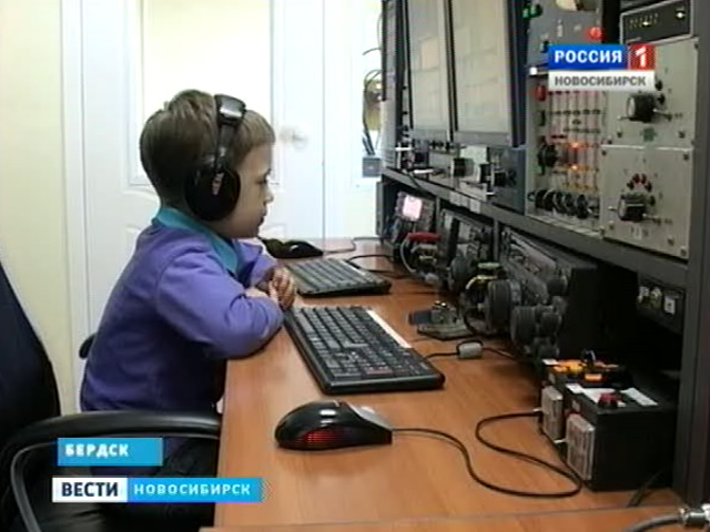 Новосибирские радиолюбители отмечают профессиональный праздник