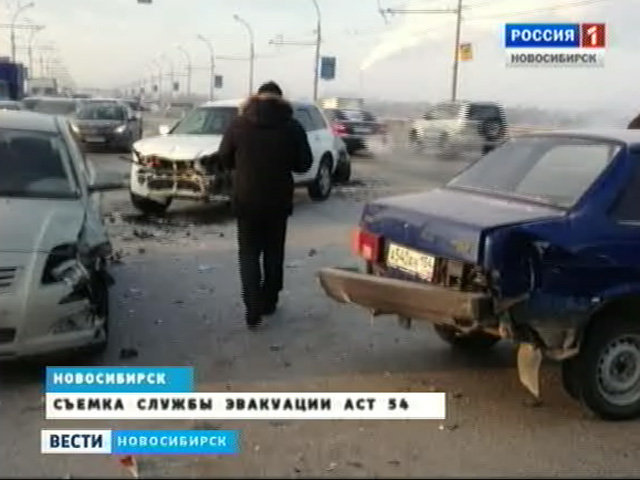 Столкновение 6-ти машин сегодня привело к пробке на Дмитровском мосту