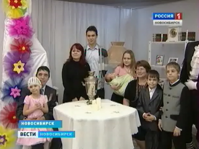 Праздник миновал, но в Новосибирске продолжают говорить теплые слова в адрес матерей