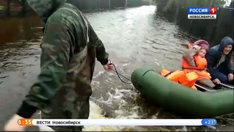 Почти 400 человек эвакуировали новосибирские спасатели в Забайкалье   