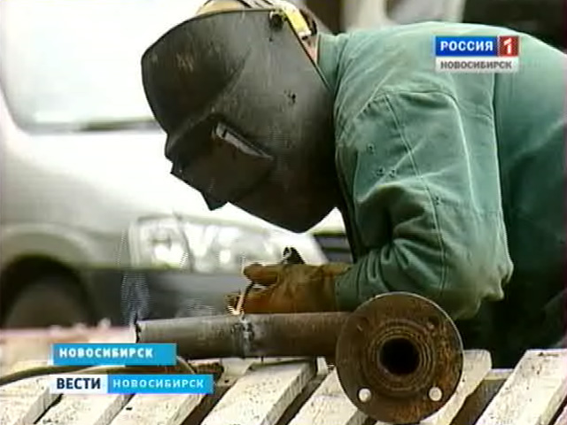 Энергетики вернут горячую воду в 170 домов на правом берегу Новосибирска