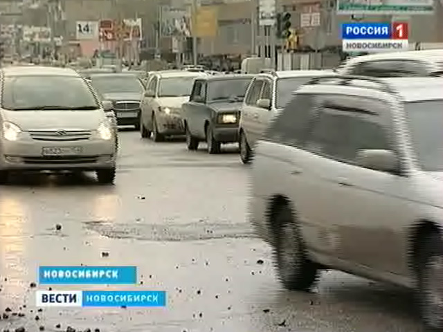 Подрядчики приступили к гарантийному ремонту новосибирских дорог