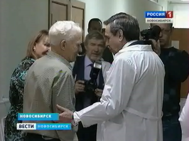 Владимир Городецкий посетил госпиталь, где проходят лечение участники Великой Отечественной войны