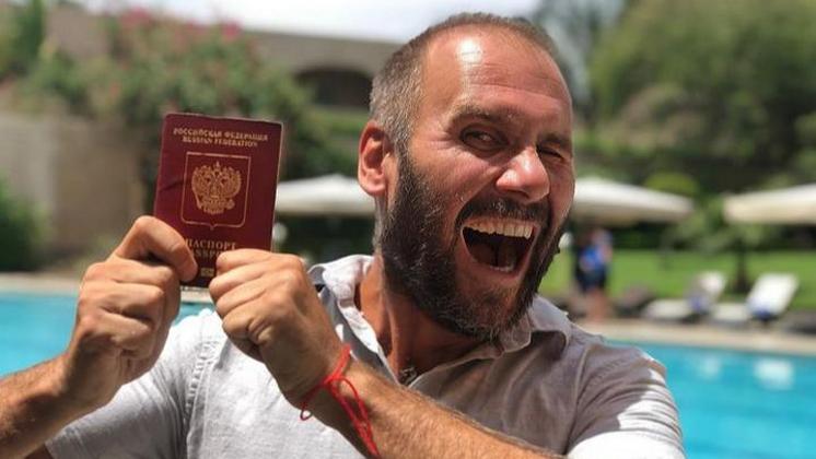 Задержанным в Африке новосибирским туристам вернули паспорта