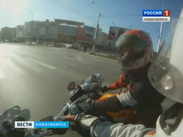 Новосибирские мотоциклисты выполняли опасные трюки на дорогах Новосибирска