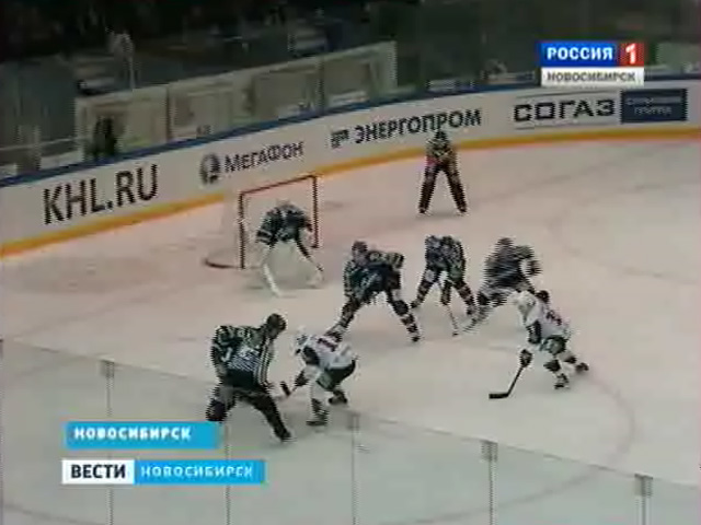 Хоккейная &quot;Сибирь&quot; в очередном матче принимала &quot;Автомобилист&quot; из Екатеринбурга