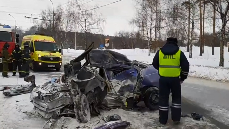 Появилось видео с моментом смертельной аварии в Новосибирске
