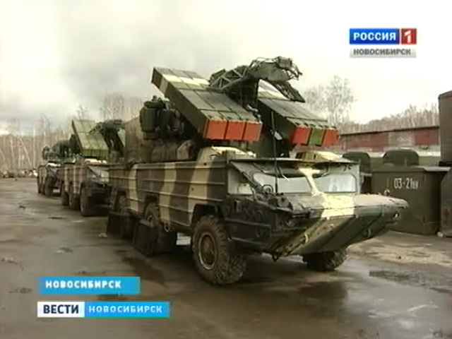 В Новосибирске начали готовить военную технику к параду Победы