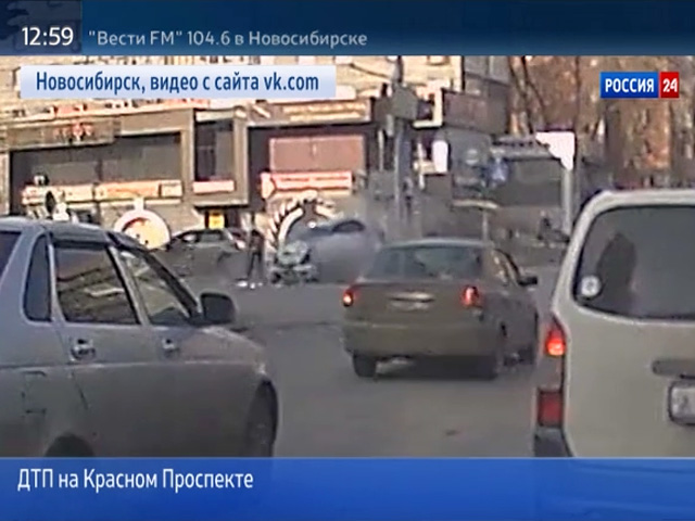 ДТП на Красном проспекте в Новосибирске чудом обошлось без жертв