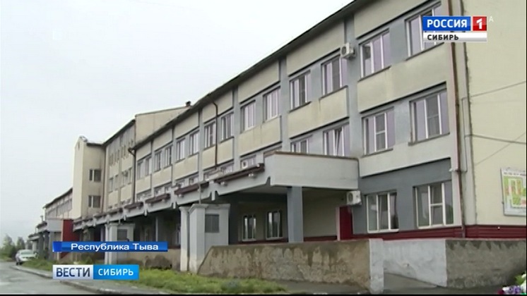 Почти 200 человек отравились шаурмой в Кызыле