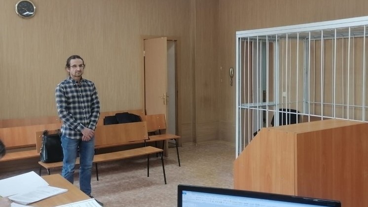 В Новосибирске суд начал рассматривать дело о смерти рабочего на улице Объединения
