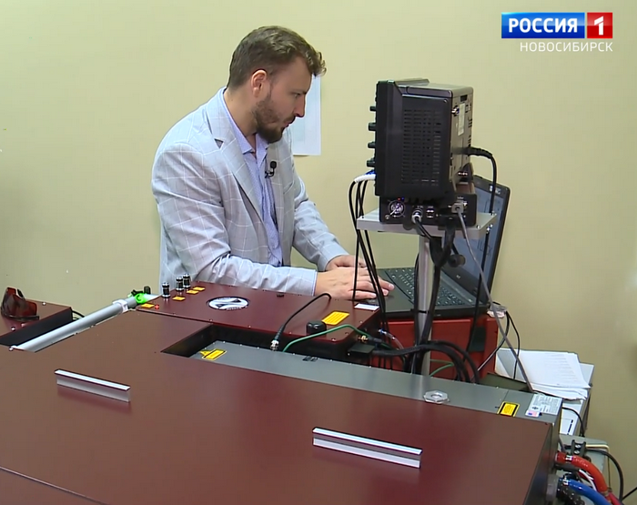 В лаборатории института автоматики СО РАН В лаборатории института автоматики СО РАН