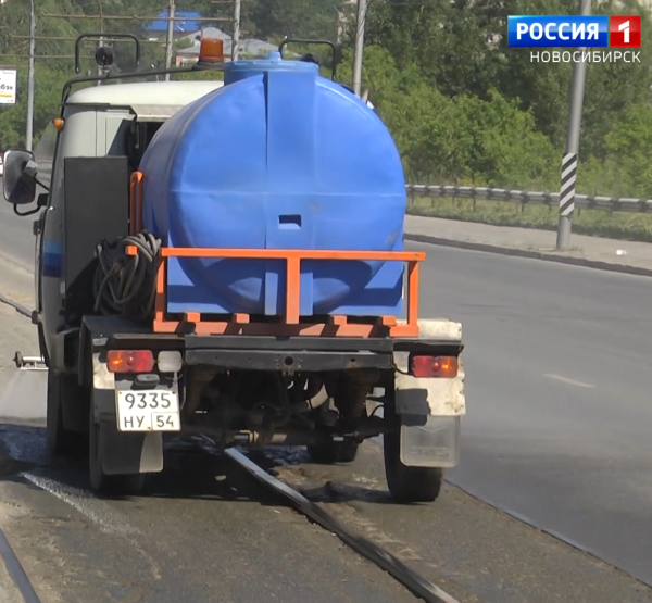 Поливомоечная машина