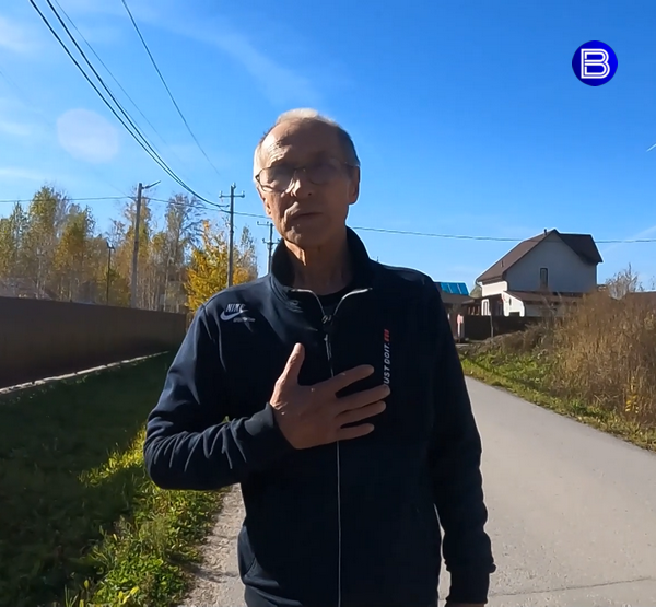 Александр Киселёв держится за сердце Александр Киселёв держится за сердце