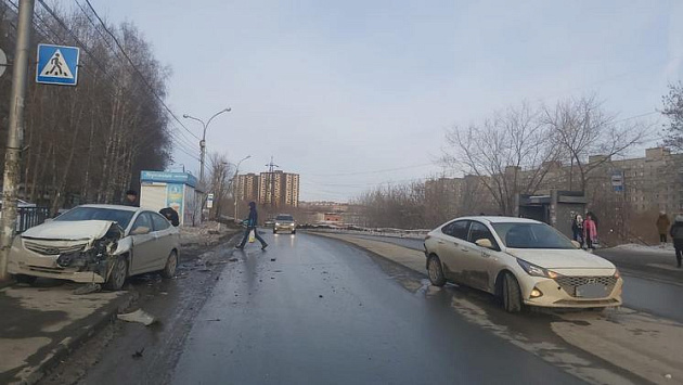 В Новосибирске автомобилист сбил 17-летнюю девушку и скрылся с места ДТП