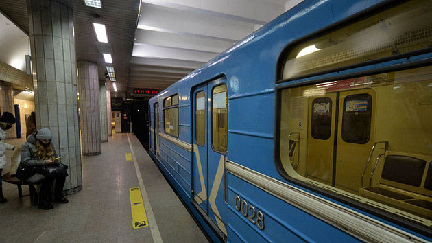 В метро Новосибирска изменят график движения поездов в нерабочую неделю 
