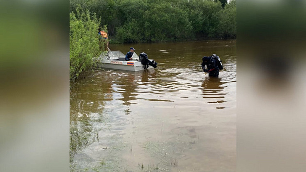 В Новосибирской области спасатели подняли со дна реки тело 41-летнего мужчины