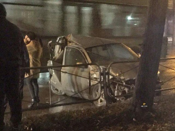 В Новосибирске на улице Большевистской столкнулись три автомобиля