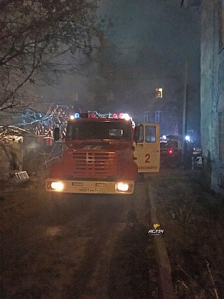 В Новосибирске сгорело здание на улице Железнодорожной