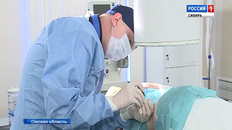 Омские нейрохирурги лечат болезни спины с помощью новейших технологий