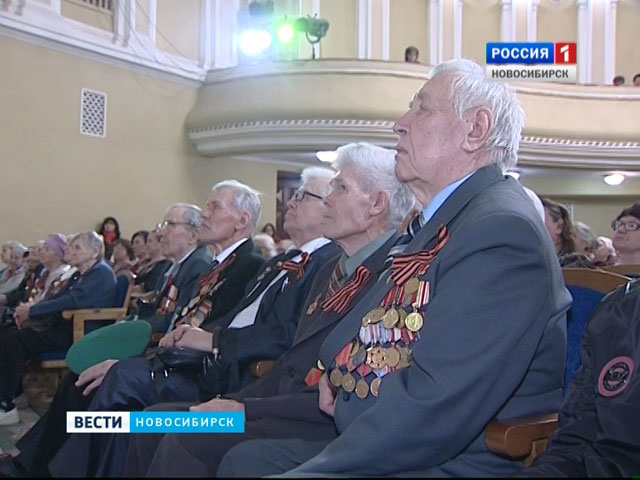 Депутаты Горсовета поздравили ветеранов в Кировском районе с юбилеем Победы