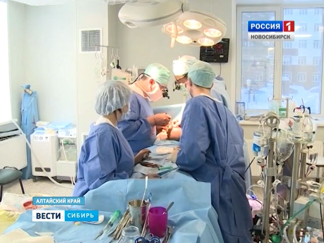 Хирурги Барнаула впервые в России провели операцию на сердце больному гемофилией