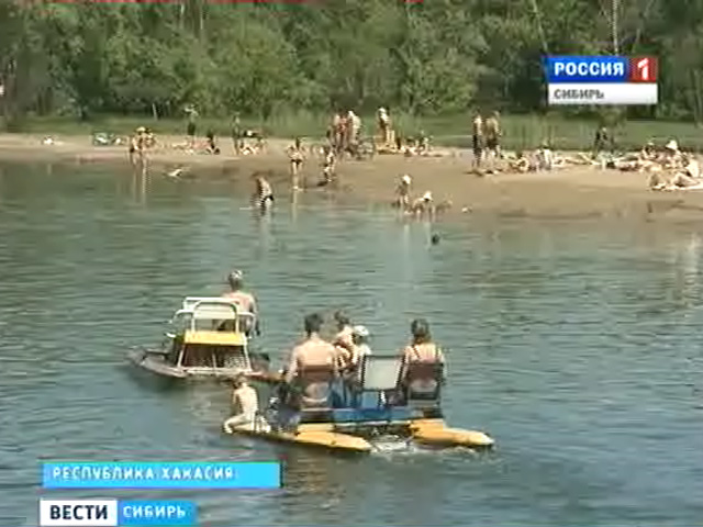 Не зная броду, мы лезем в воду. Насколько безопасны сибирские пляжи?