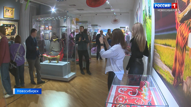 В Новосибирске открыли выставку «Мьянма ─ золотая земля»