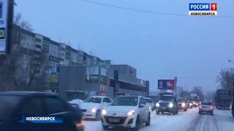 Первый день весны новосибирские автомобилисты встретили в пробках