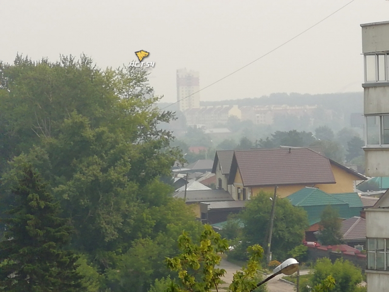 Новосибирск окутал дым от пожаров в Красноярском крае