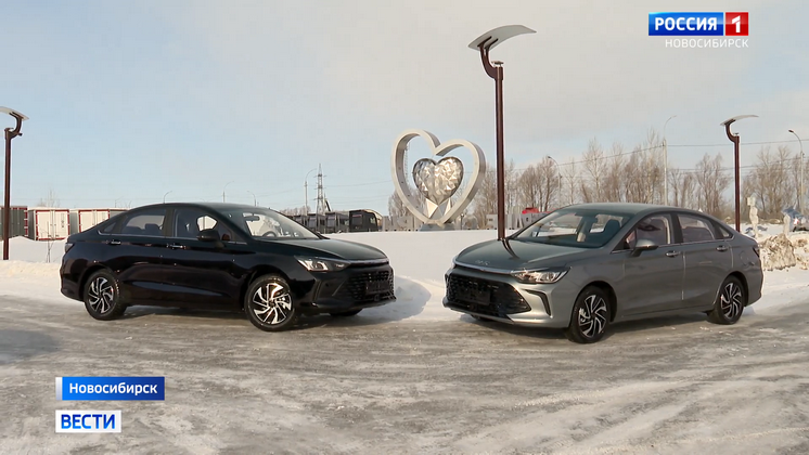 Кавалерам ордена Мужества из Новосибирской области вручили автомобили