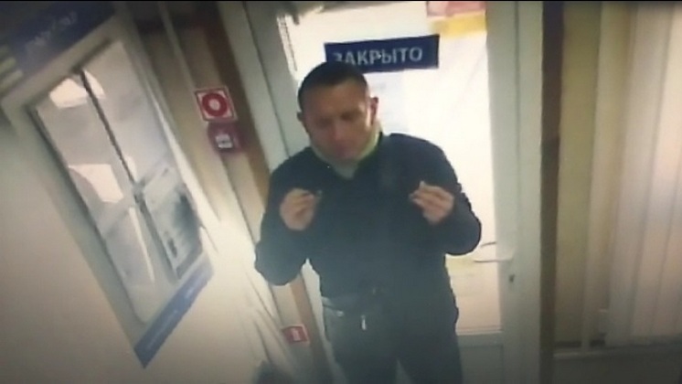 Полицейские Новосибирска разыскивают грабителя